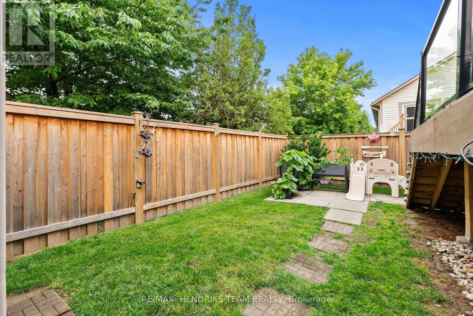 8 STANMARY DRIVE - 39