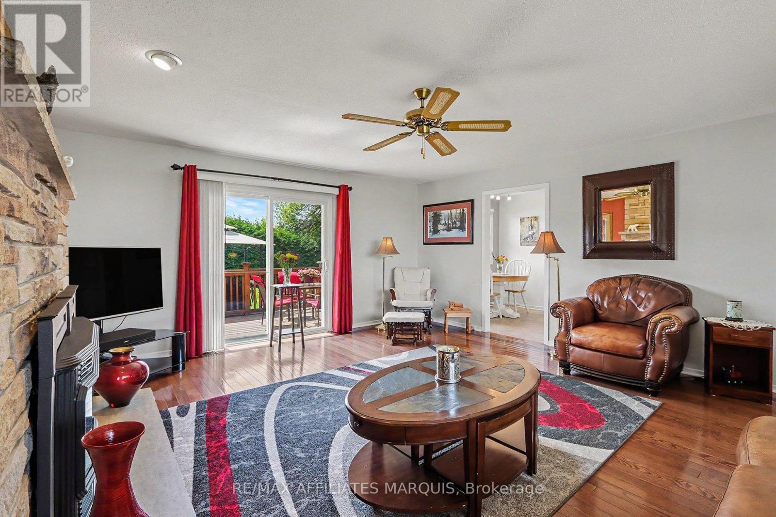 929 KITLEY/S ELMSLEY TOWNLINE RD,RR#4 ROAD - 10