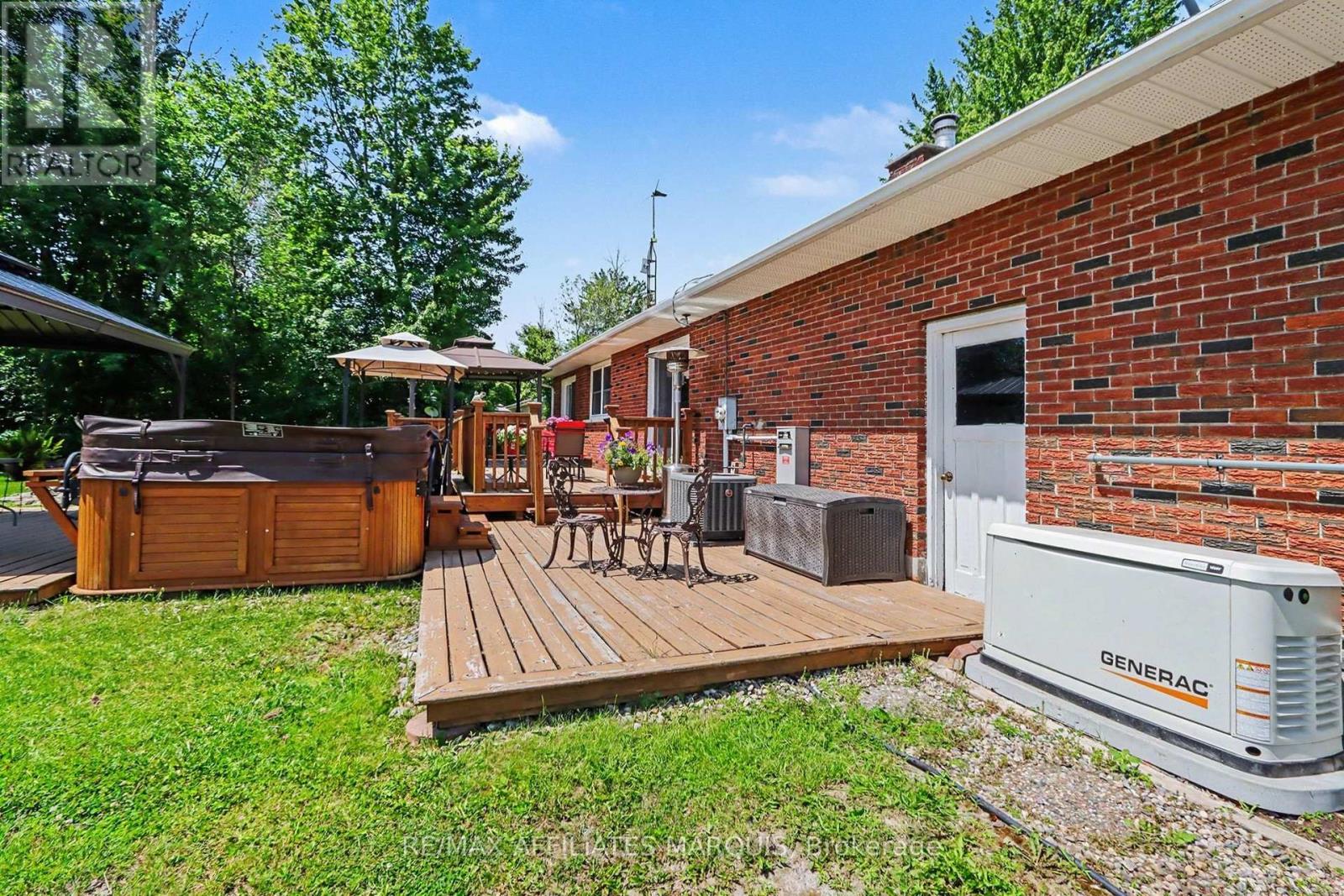 929 KITLEY/S ELMSLEY TOWNLINE RD,RR#4 ROAD - 39