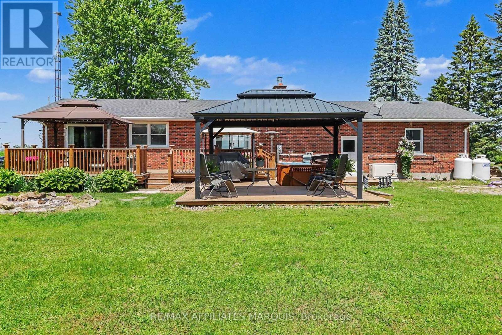 929 KITLEY/S ELMSLEY TOWNLINE RD,RR#4 ROAD - 40