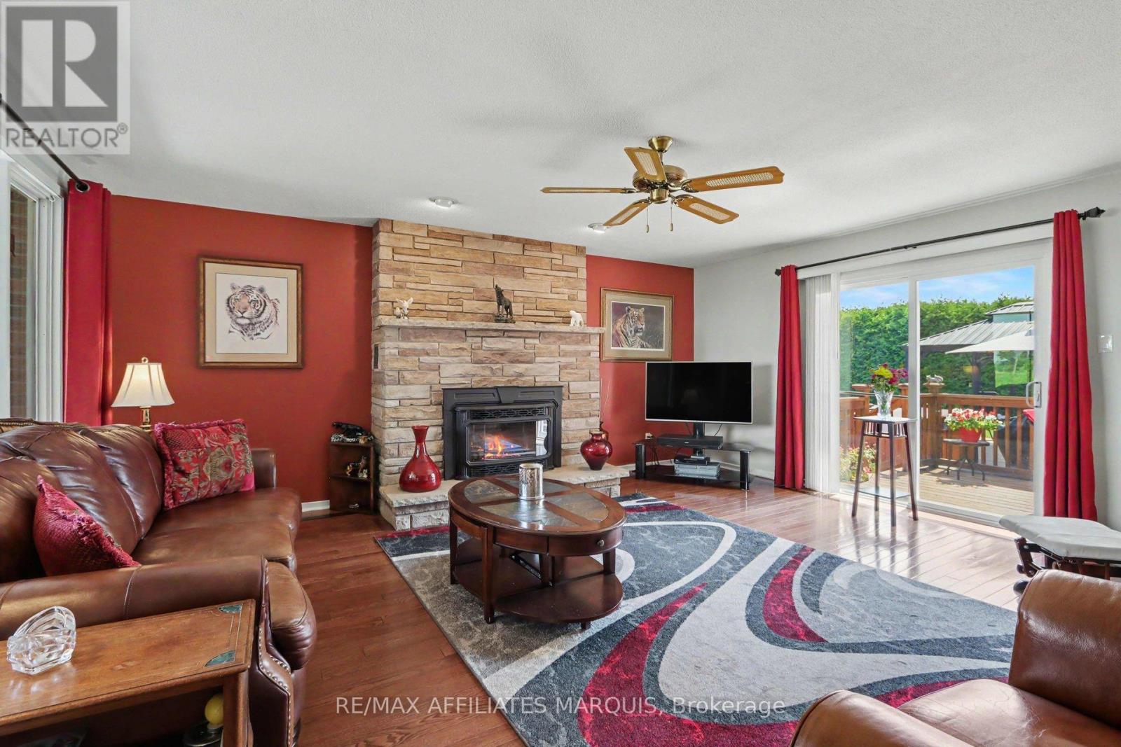 929 KITLEY/S ELMSLEY TOWNLINE RD,RR#4 ROAD - 7