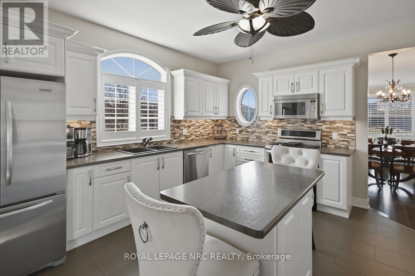 3930 VILLAGE CREEK DRIVE - Image 16