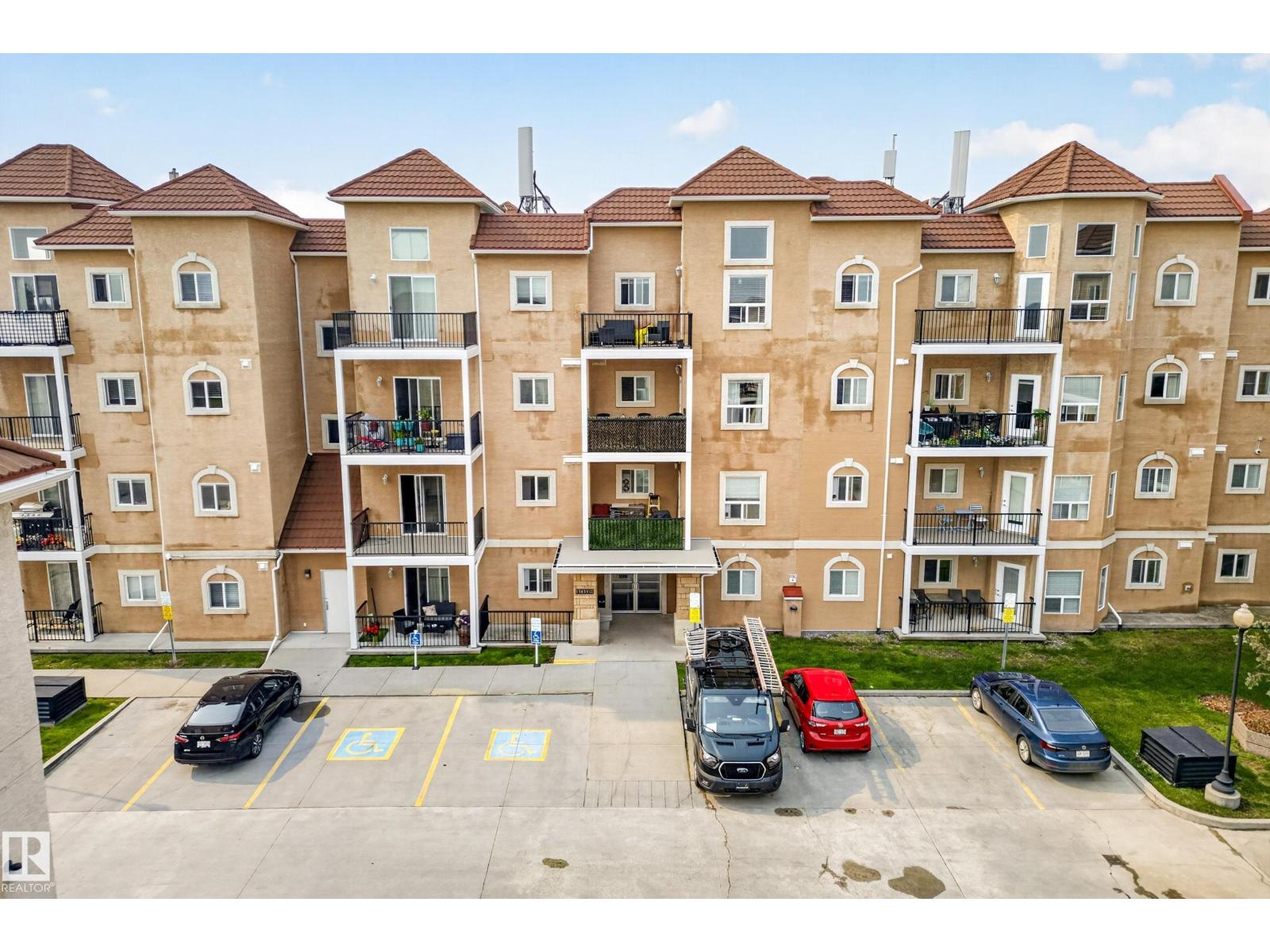 #417 13835 155 AV NW - 32