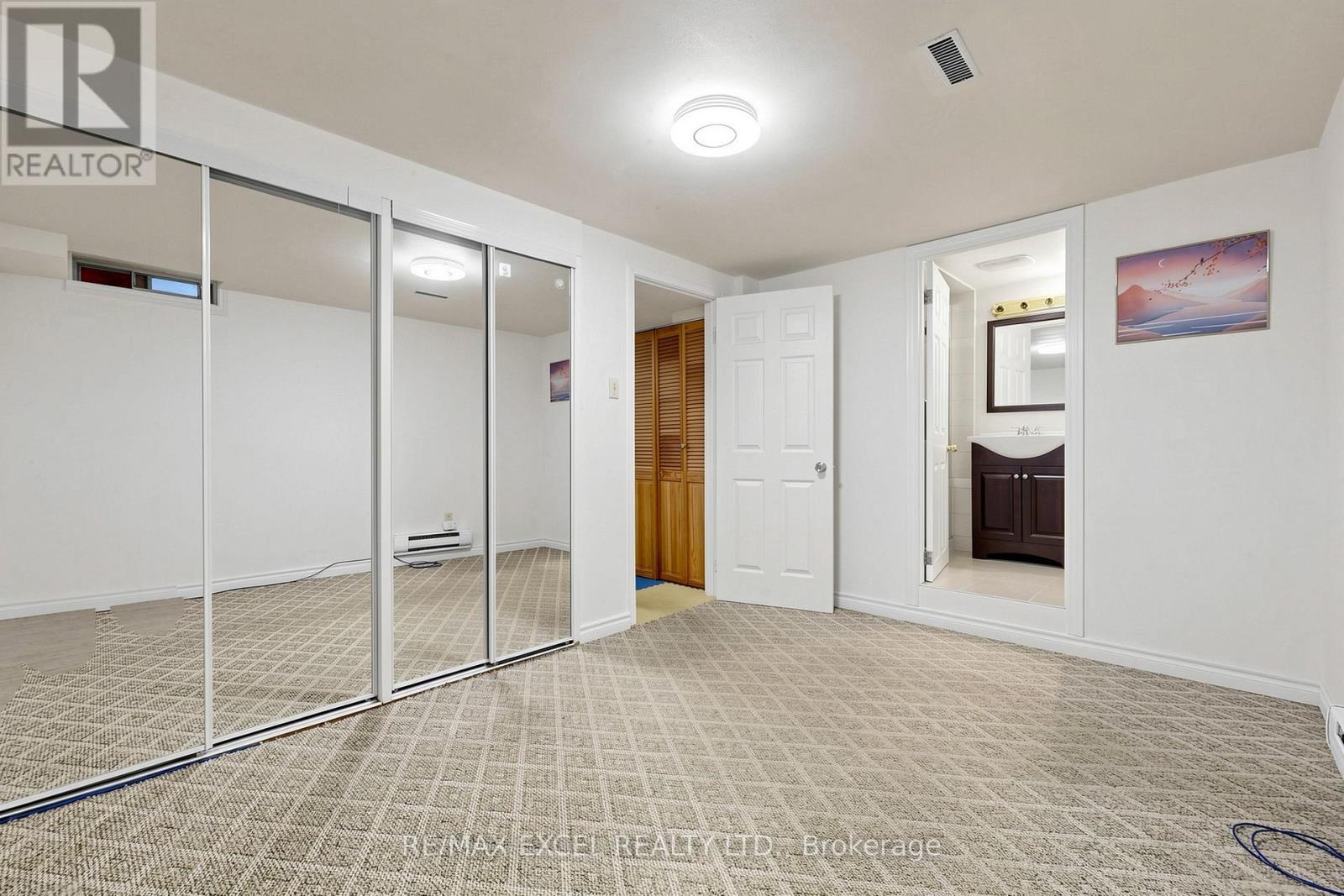 #91 1131 SANDHURST CIRCLE - 39