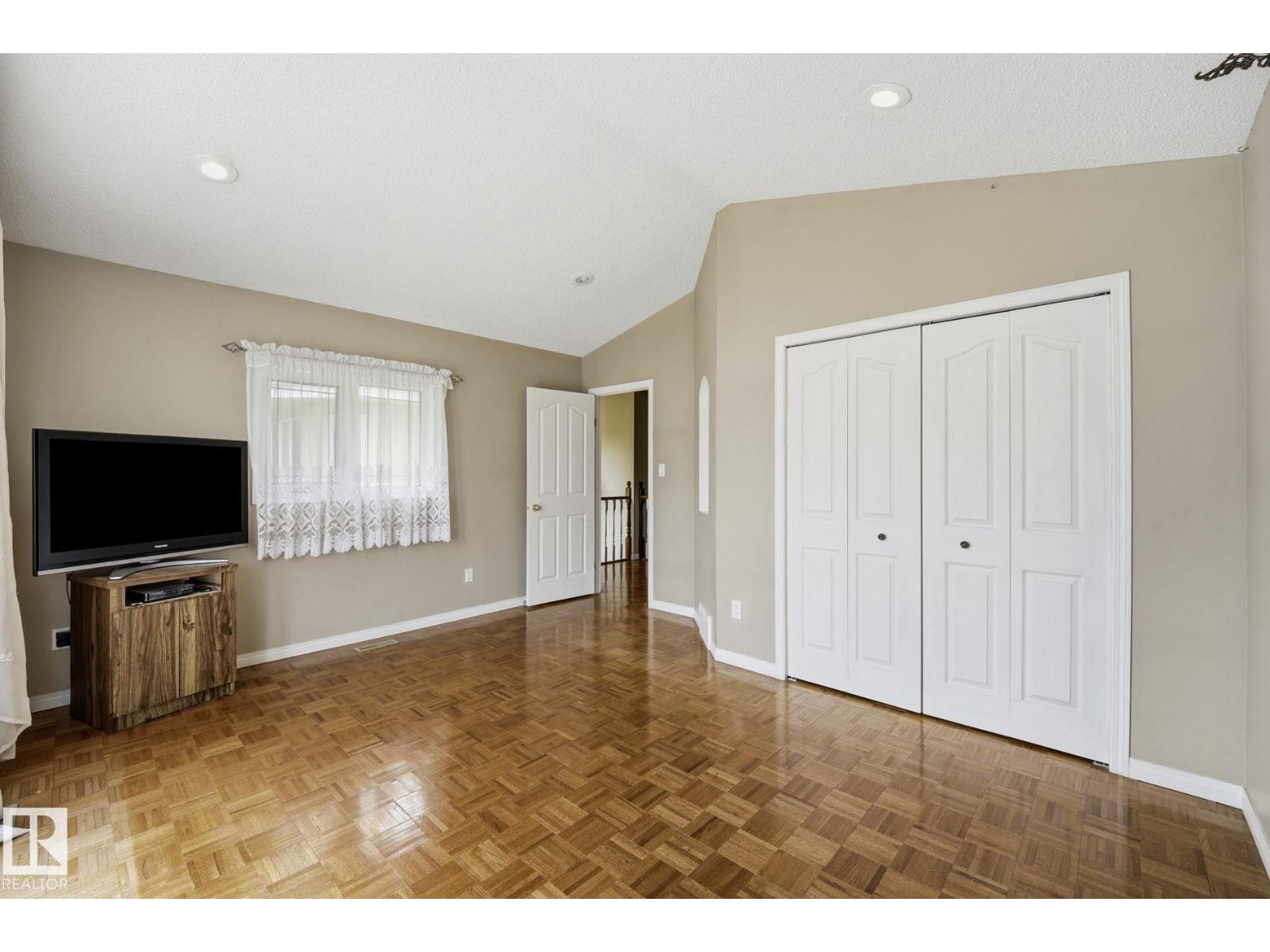 714 DALHOUSIE WY NW — photo 16