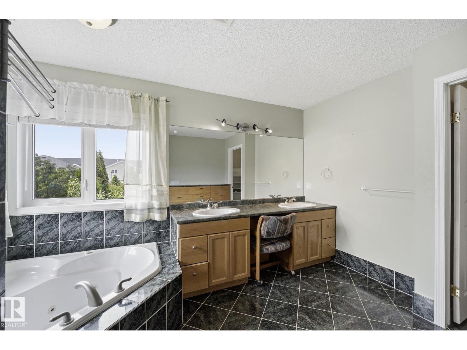 714 DALHOUSIE WY NW — photo 20