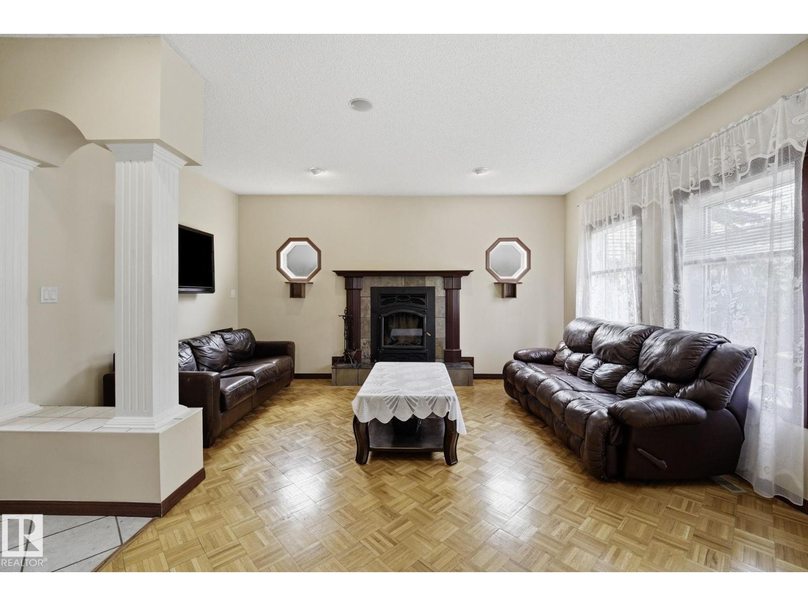714 DALHOUSIE WY NW - photo 4