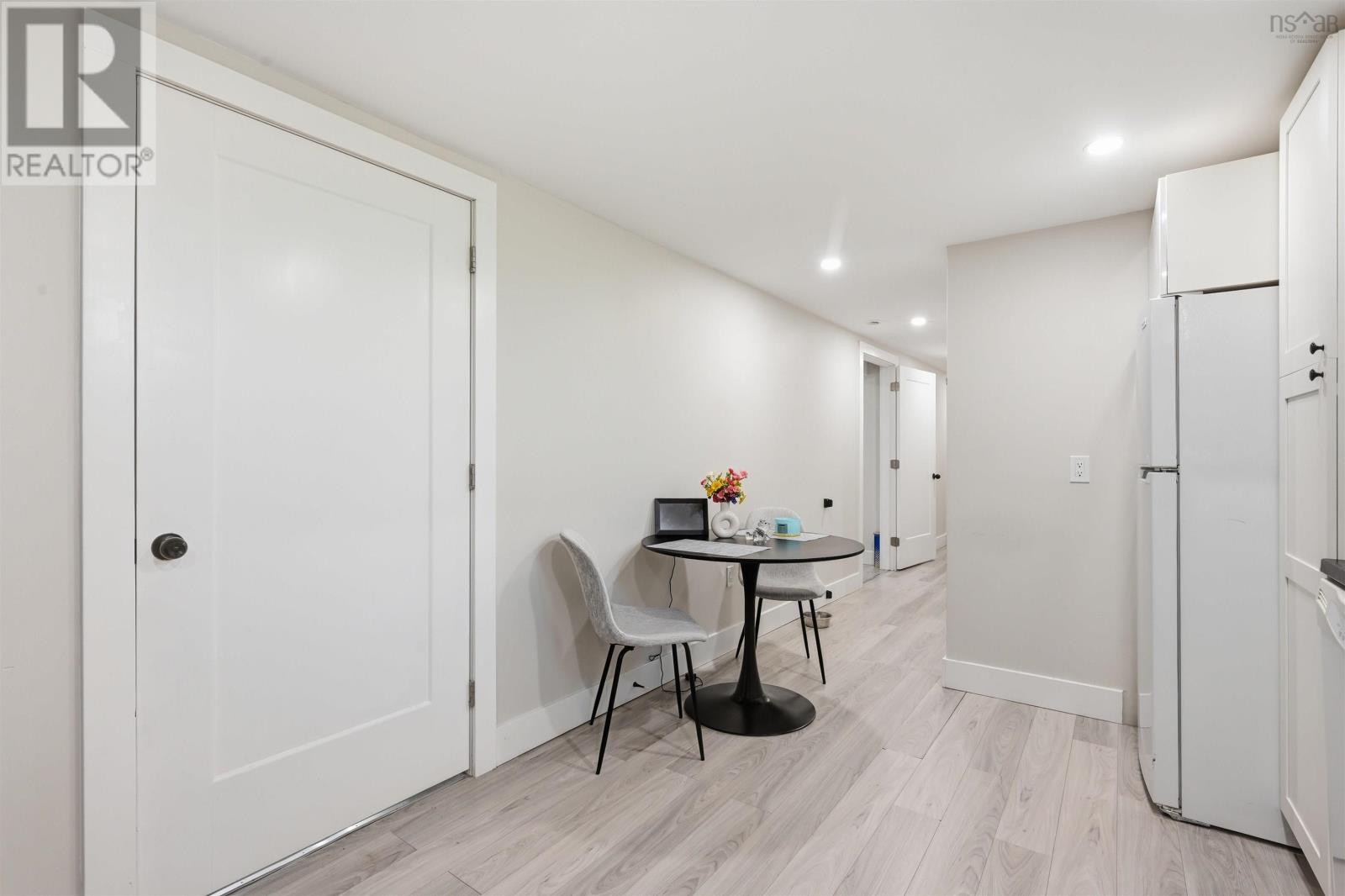 8B Gordon Street - 25