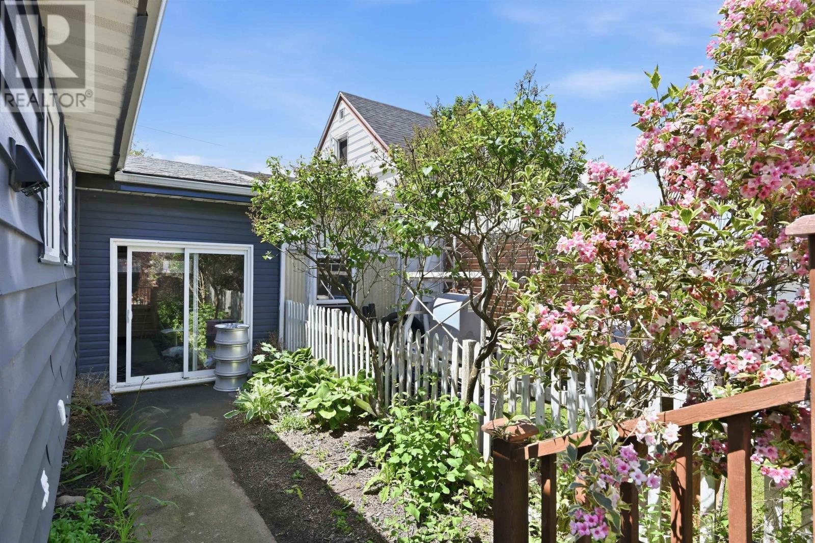 8B Gordon Street - 41