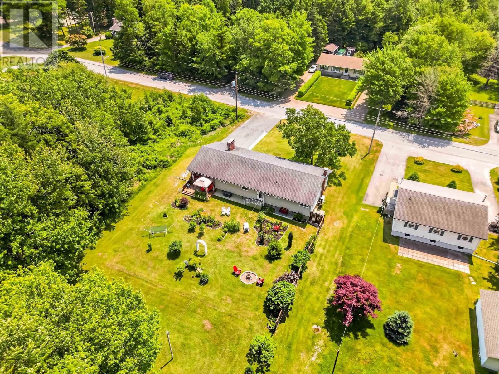 55 RICHARDSON Street - 46