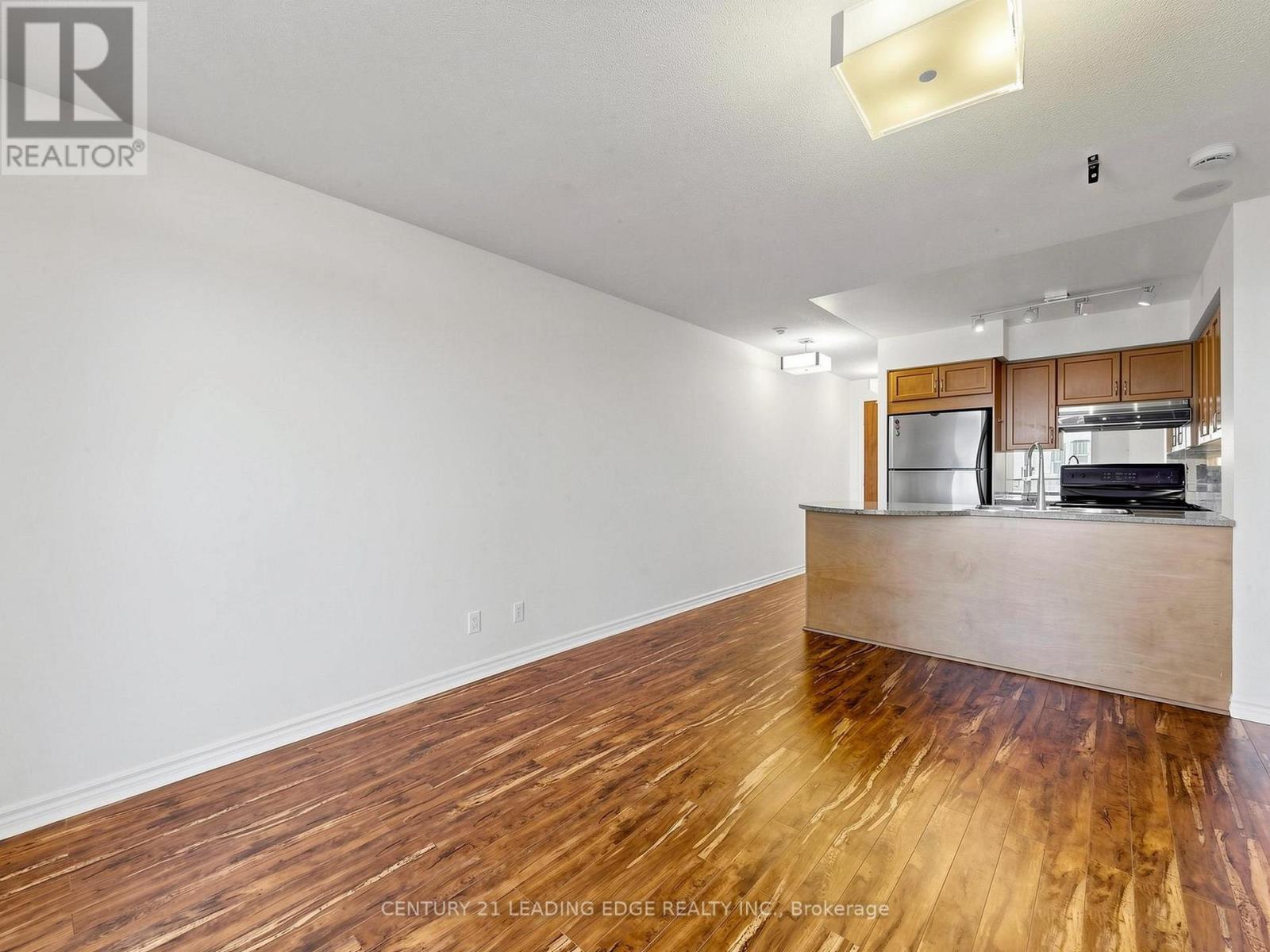 #1601 18 KENASTON GARDEN - 13