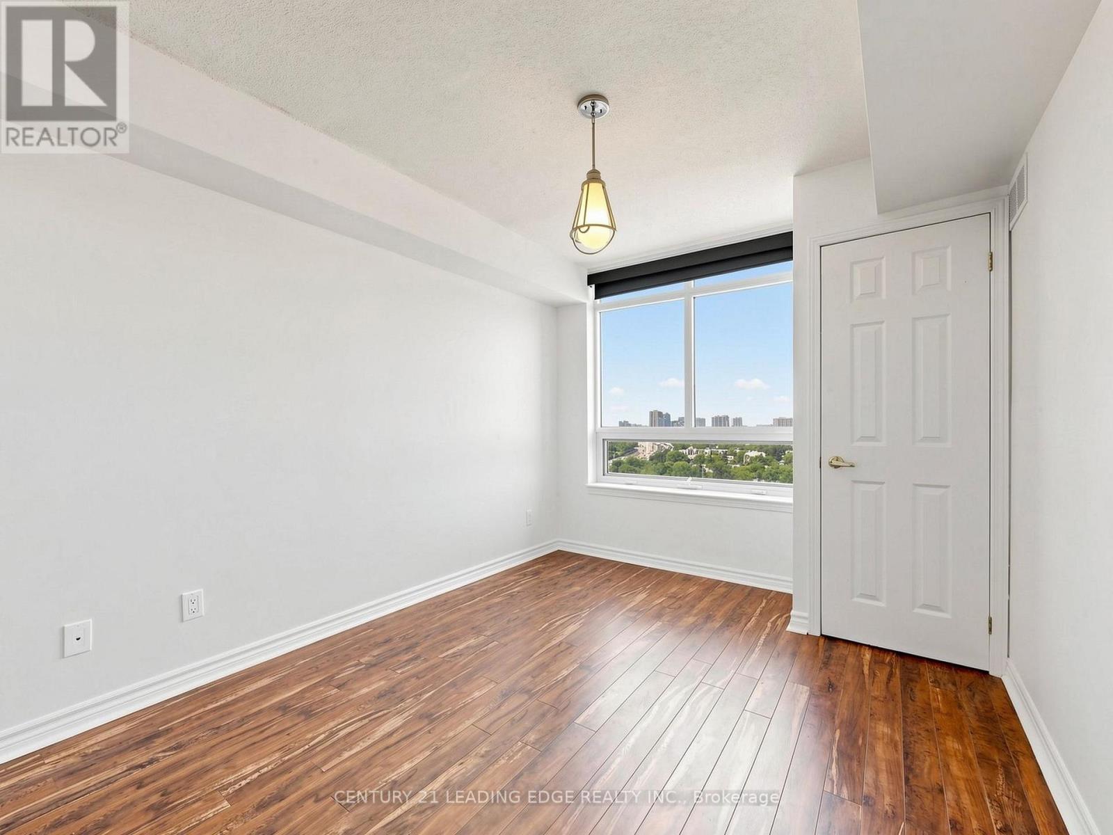 #1601 18 KENASTON GARDEN - Image 21