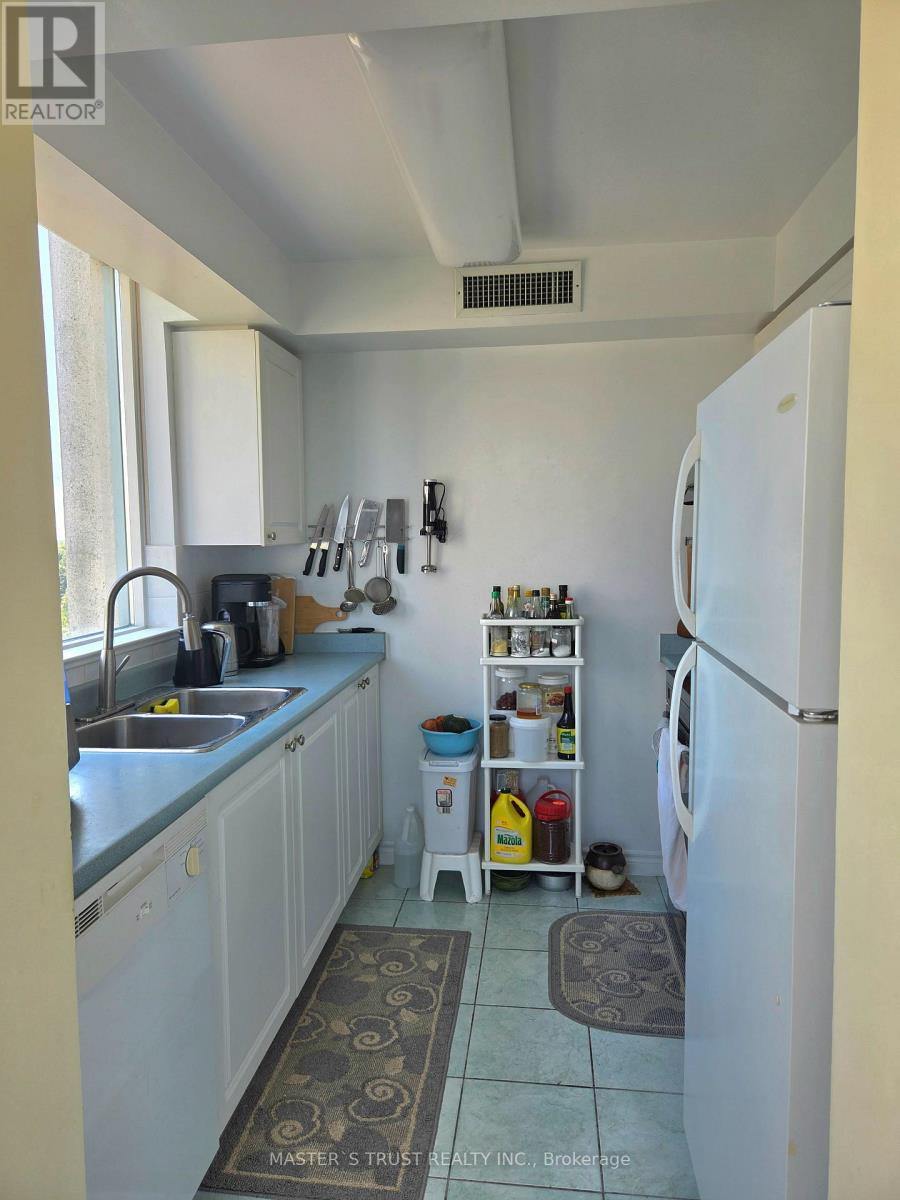 #1007 2627 MCCOWAN ROAD - 27