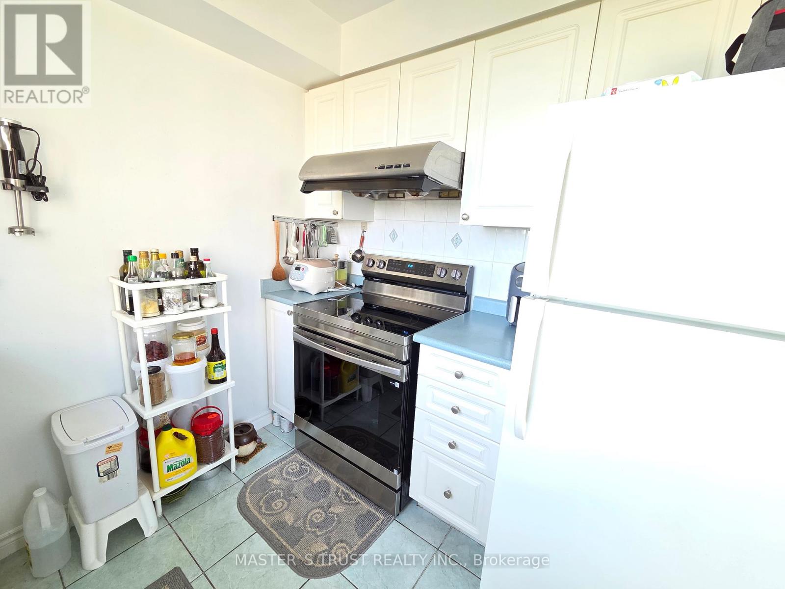 #1007 2627 MCCOWAN ROAD - 29