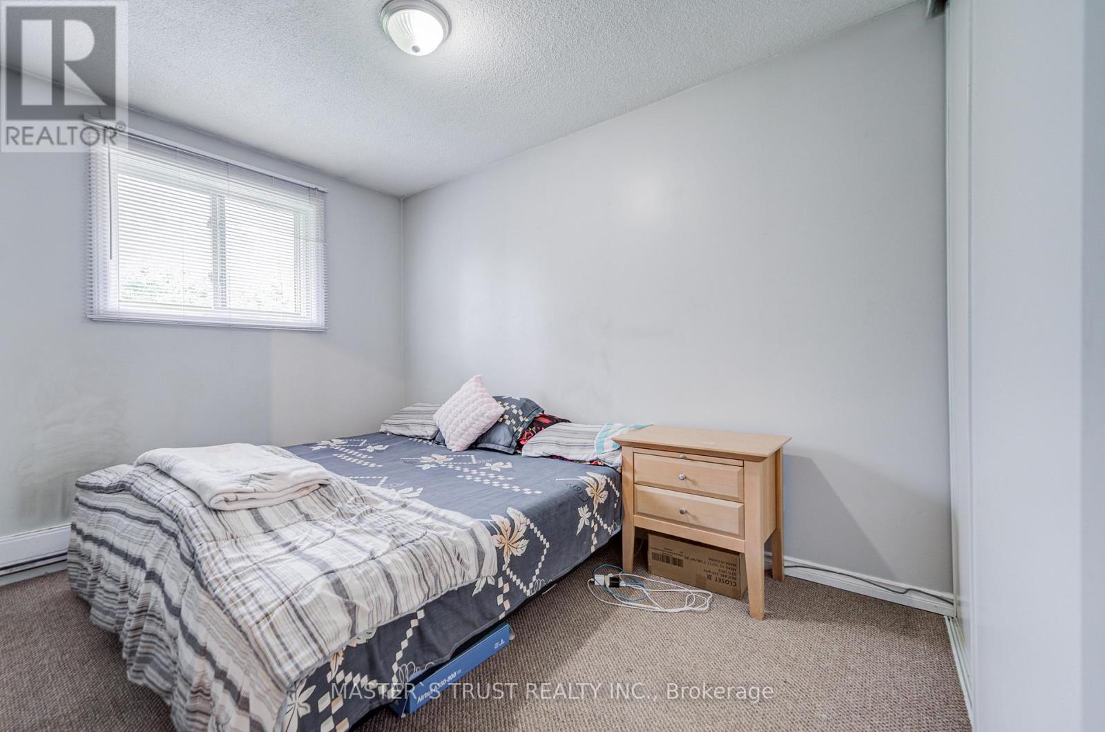 1179 SIMCOE STREET S - 10