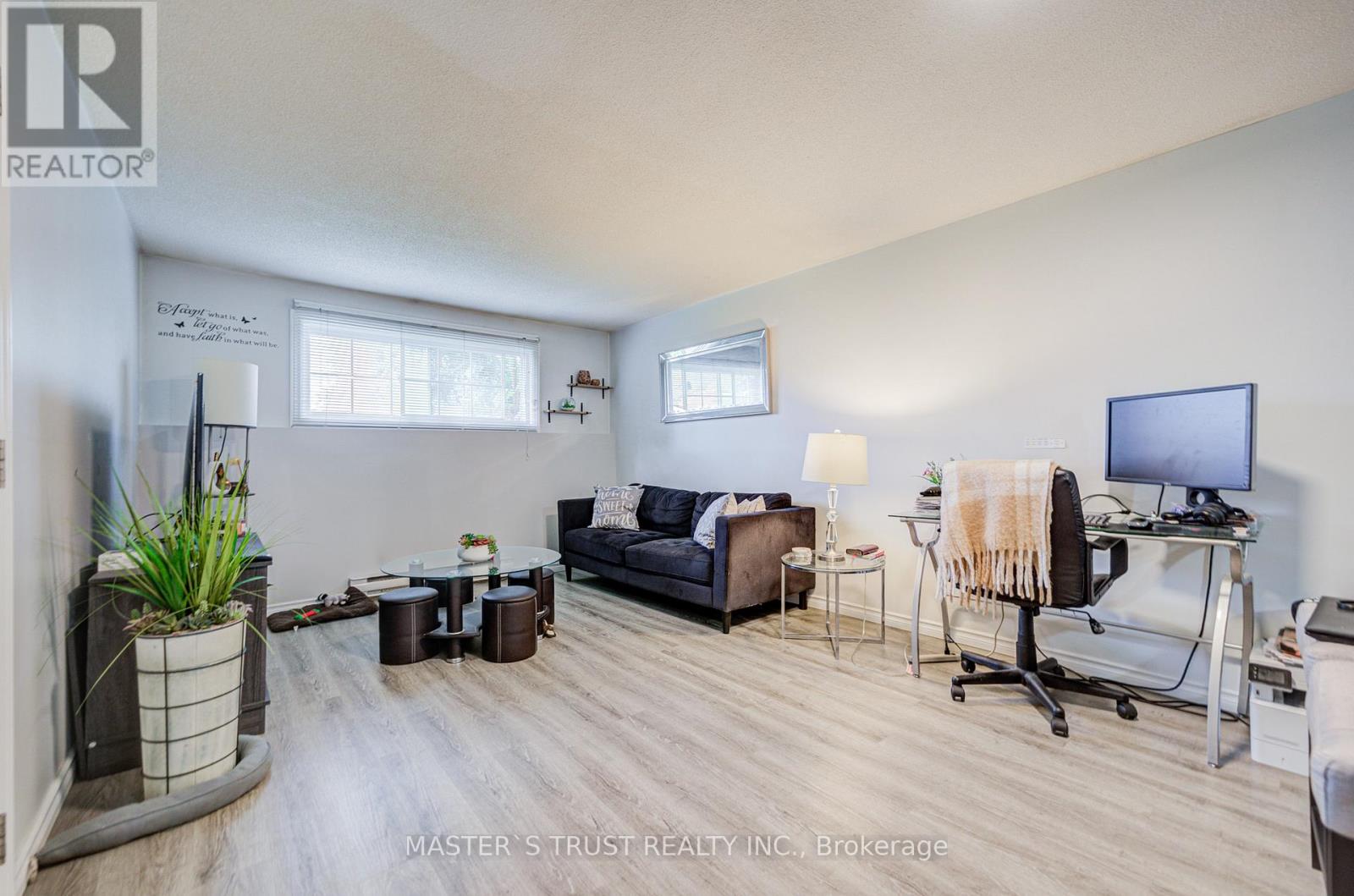 1179 SIMCOE STREET S - 13