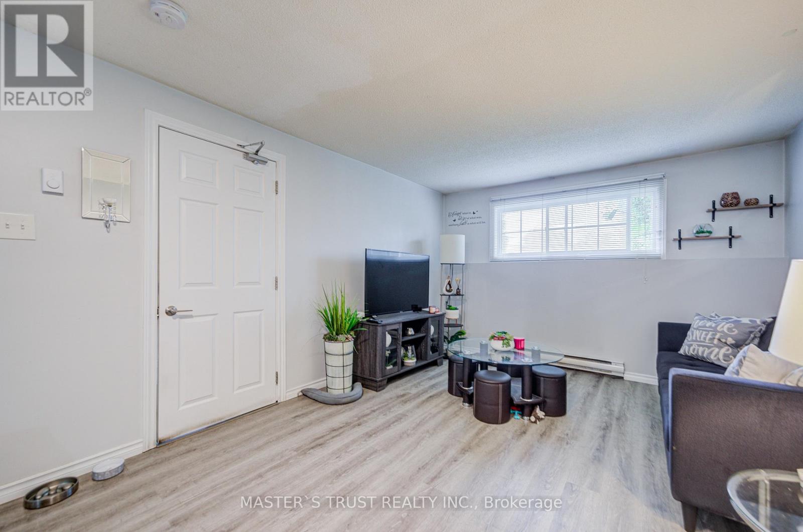 1179 SIMCOE STREET S - 14