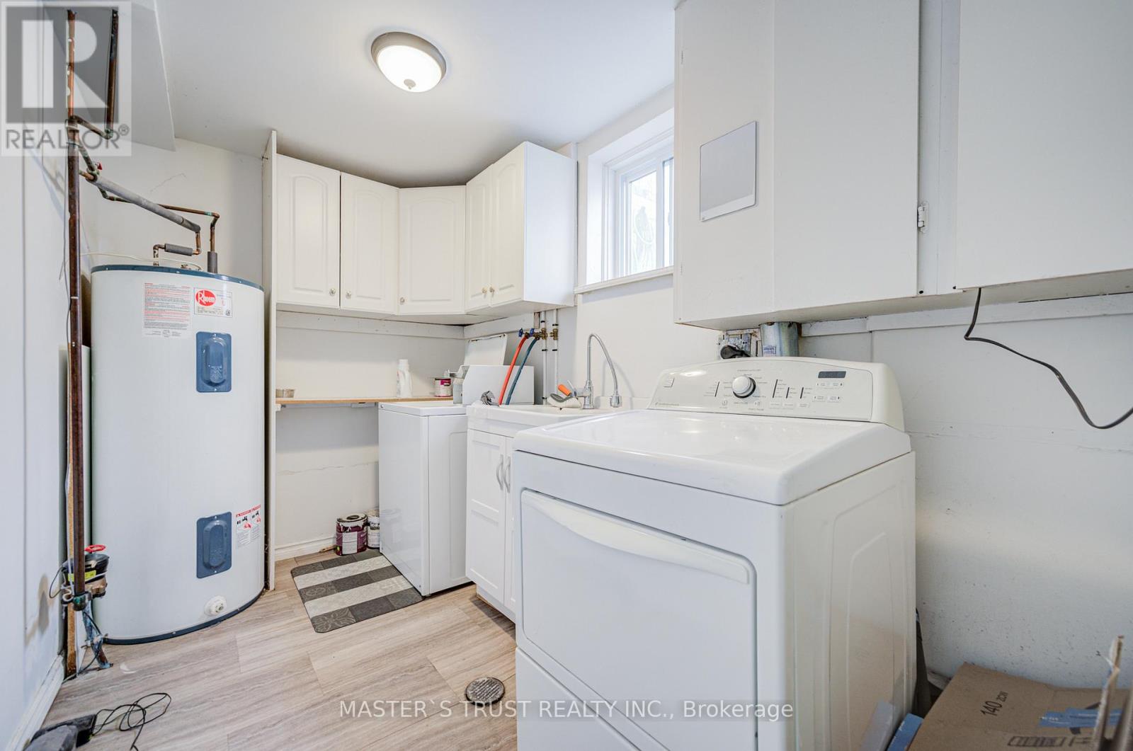 1179 SIMCOE STREET S - 15