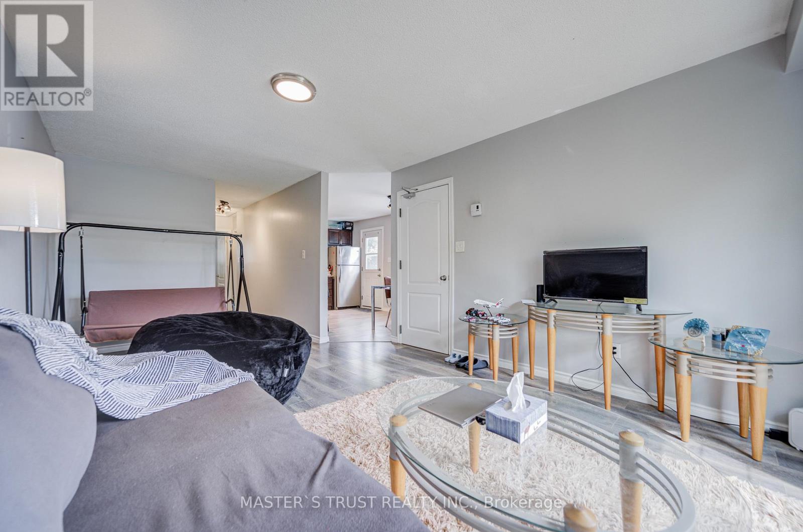 1179 SIMCOE STREET S - 6