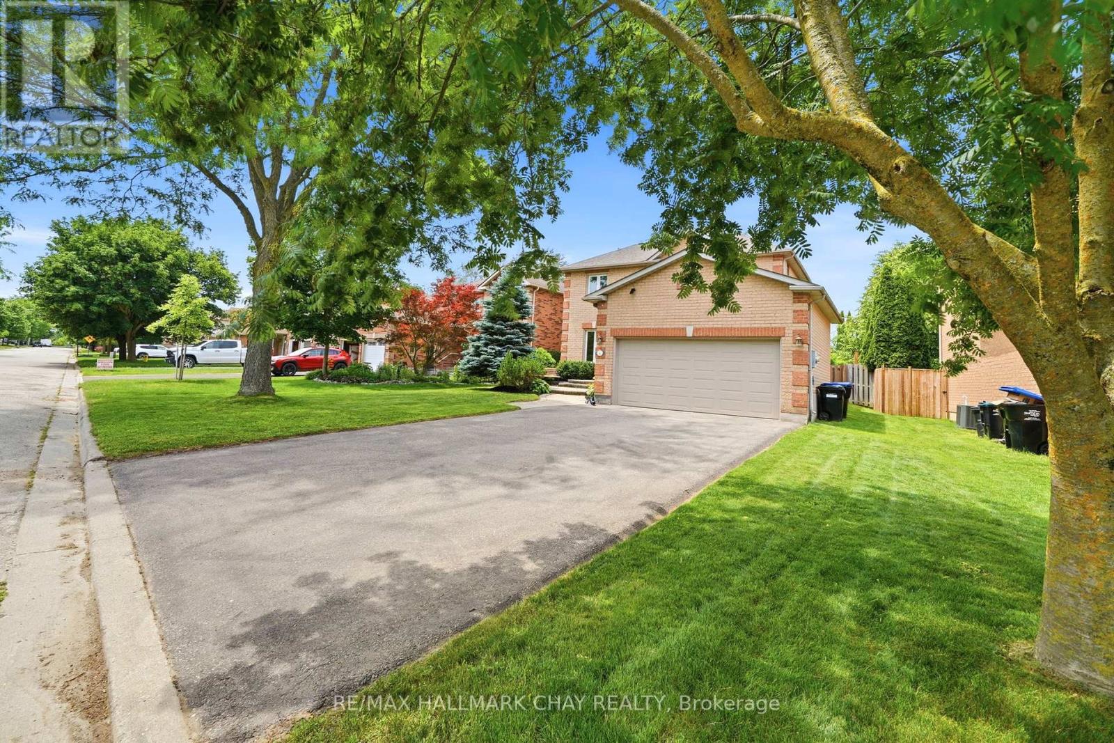 4 DANIELE AVENUE S - 3