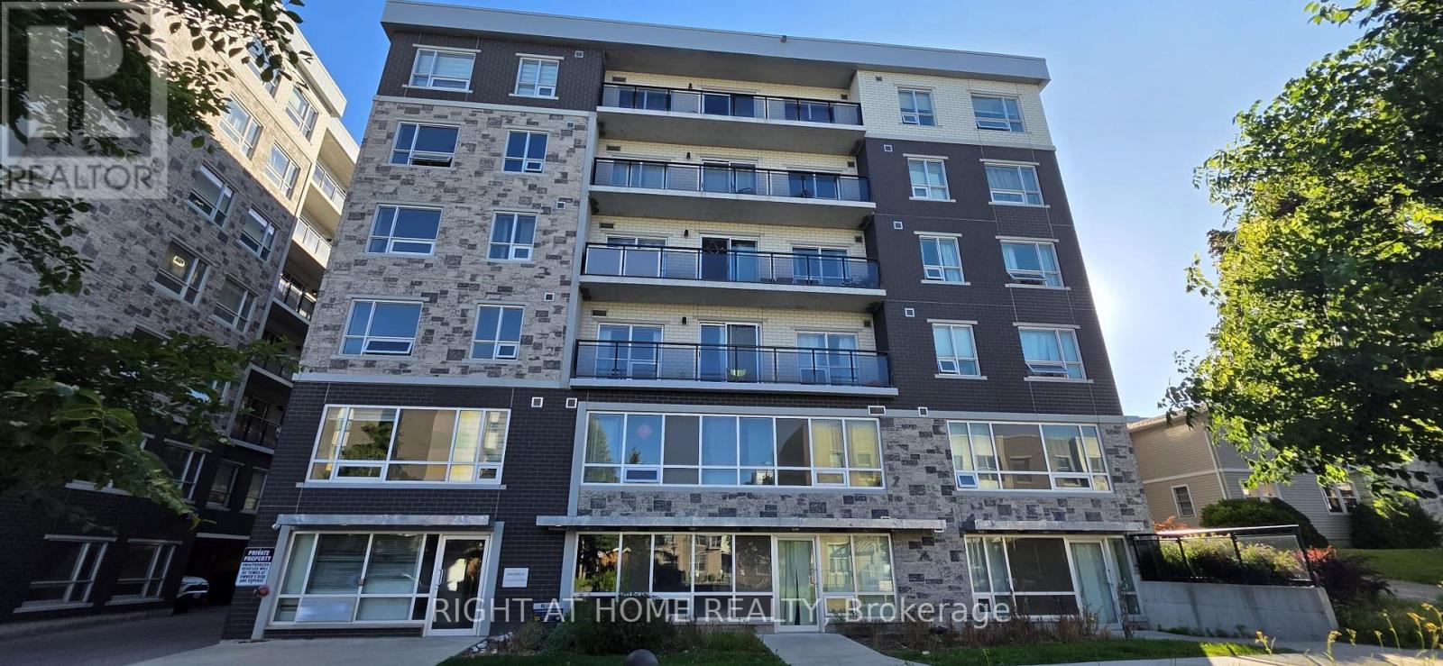 #206 275A LARCH STREET - 1