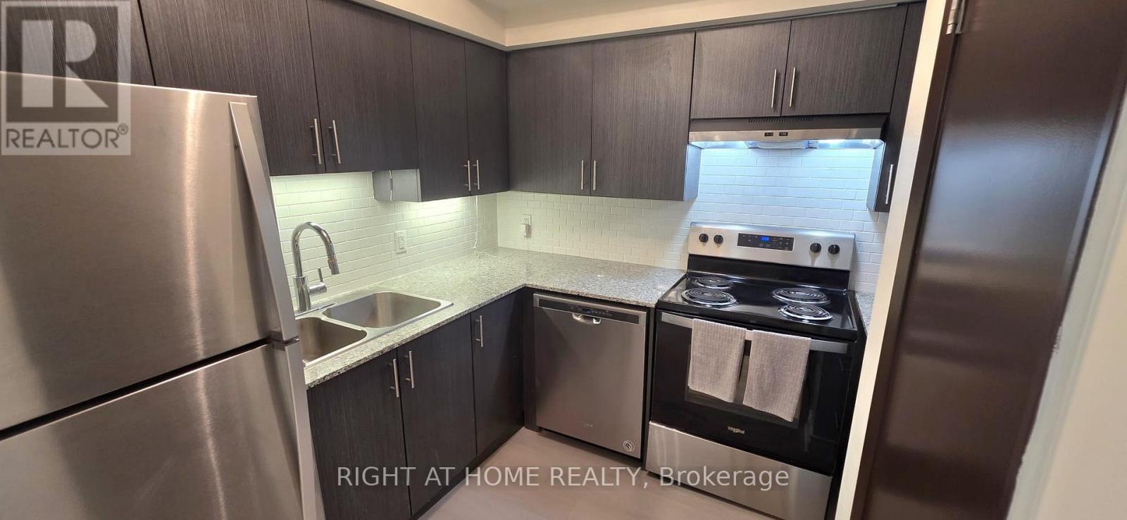 #206 275A LARCH STREET - 8