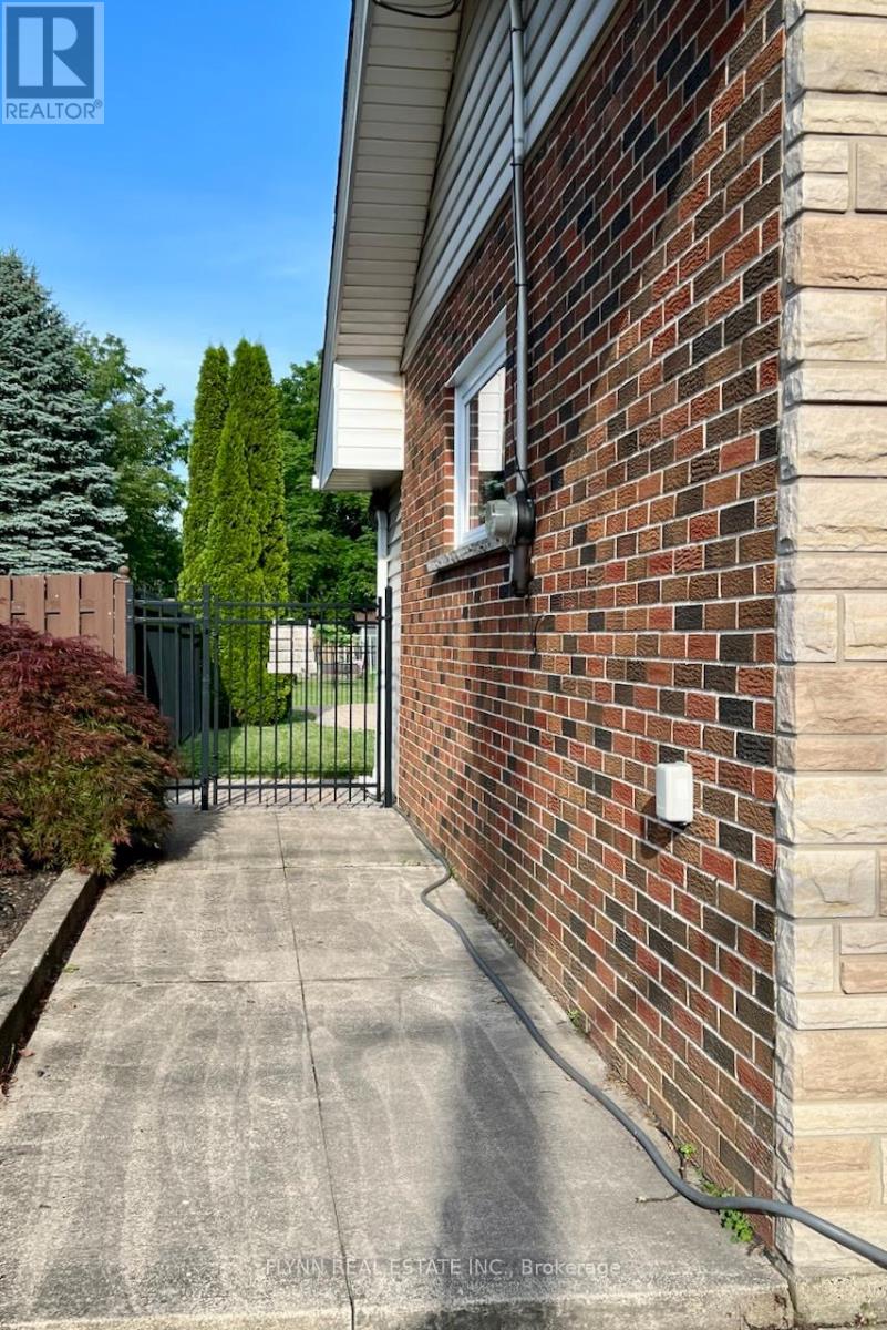 3020 SAINT GEORGE AVENUE - 4