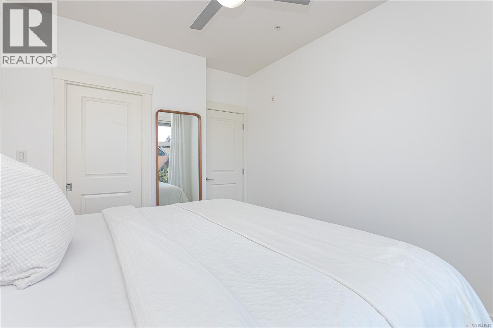 #413 662 Goldstream Ave - 19
