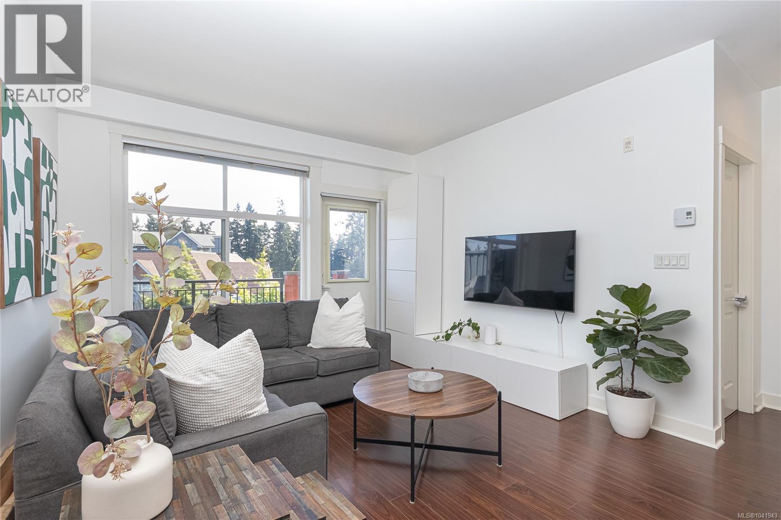 #413 662 Goldstream Ave - 6