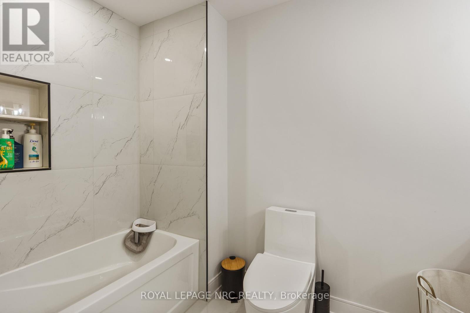 7386 SPLENDOUR DRIVE - 22