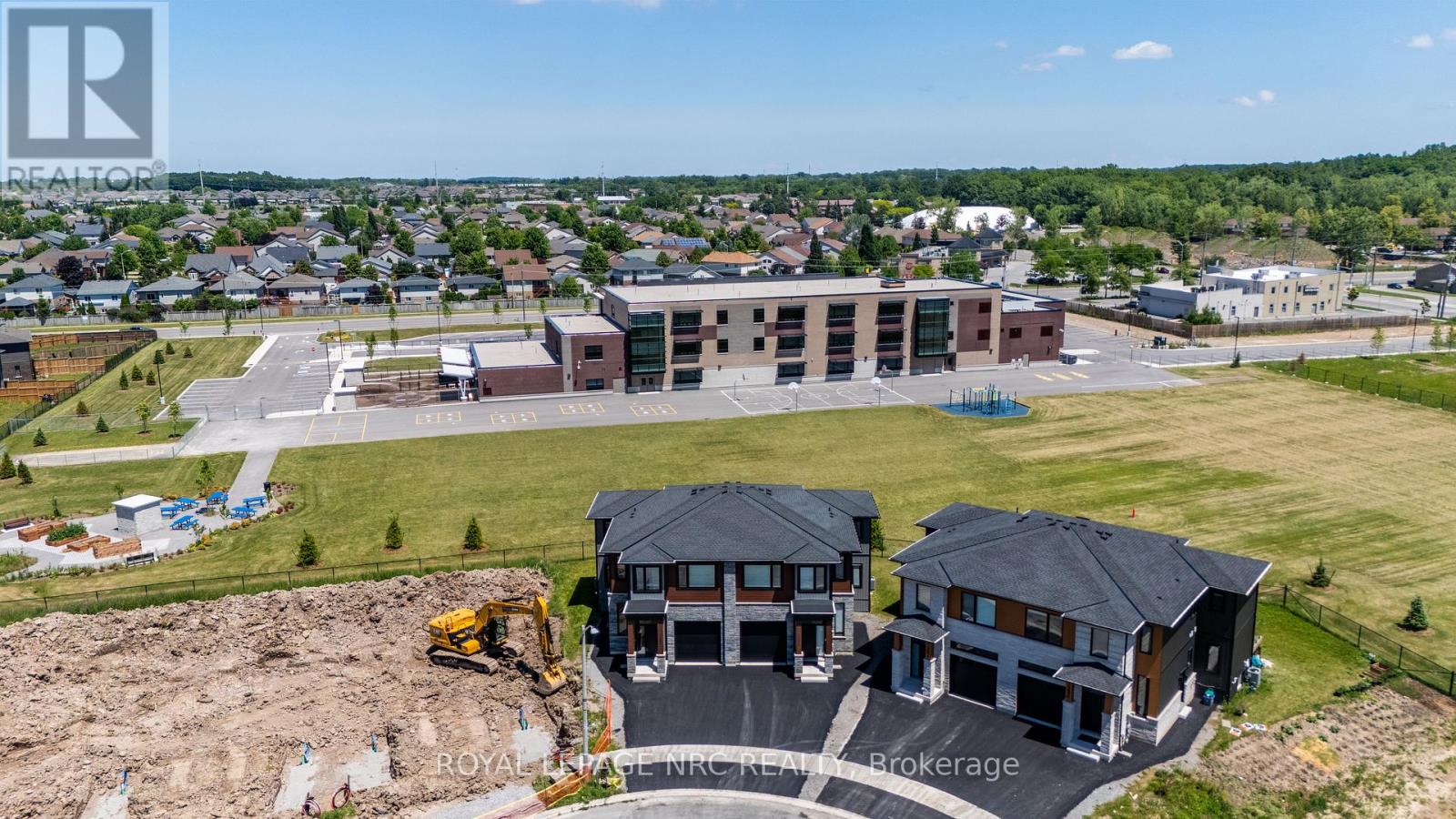 7386 SPLENDOUR DRIVE - 4