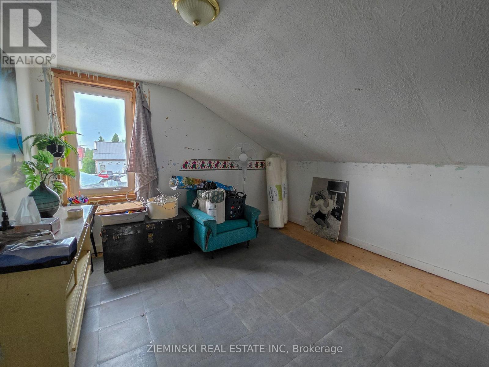 340 FERGUSON AVENUE - Image 24