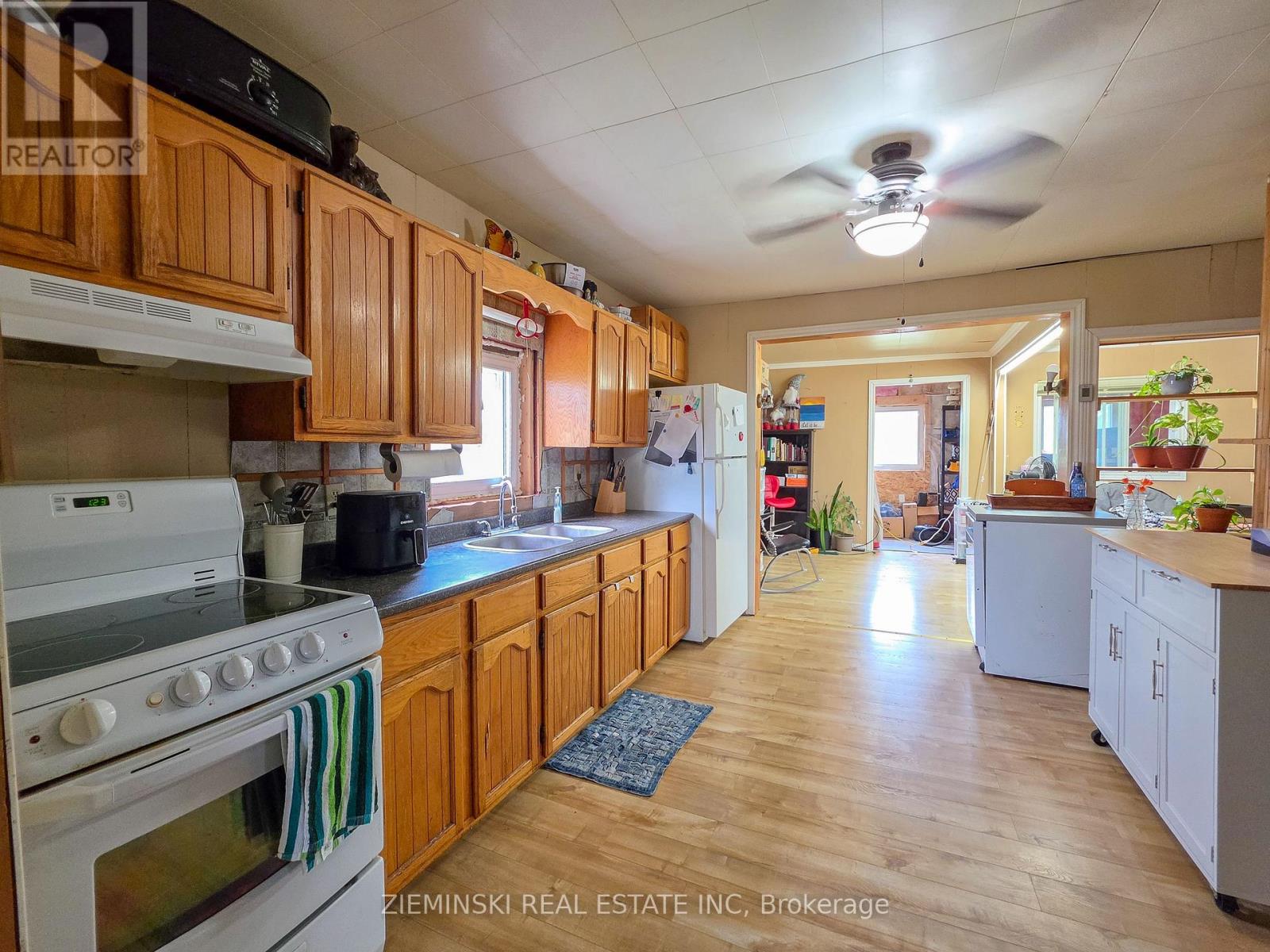 340 FERGUSON AVENUE - 6