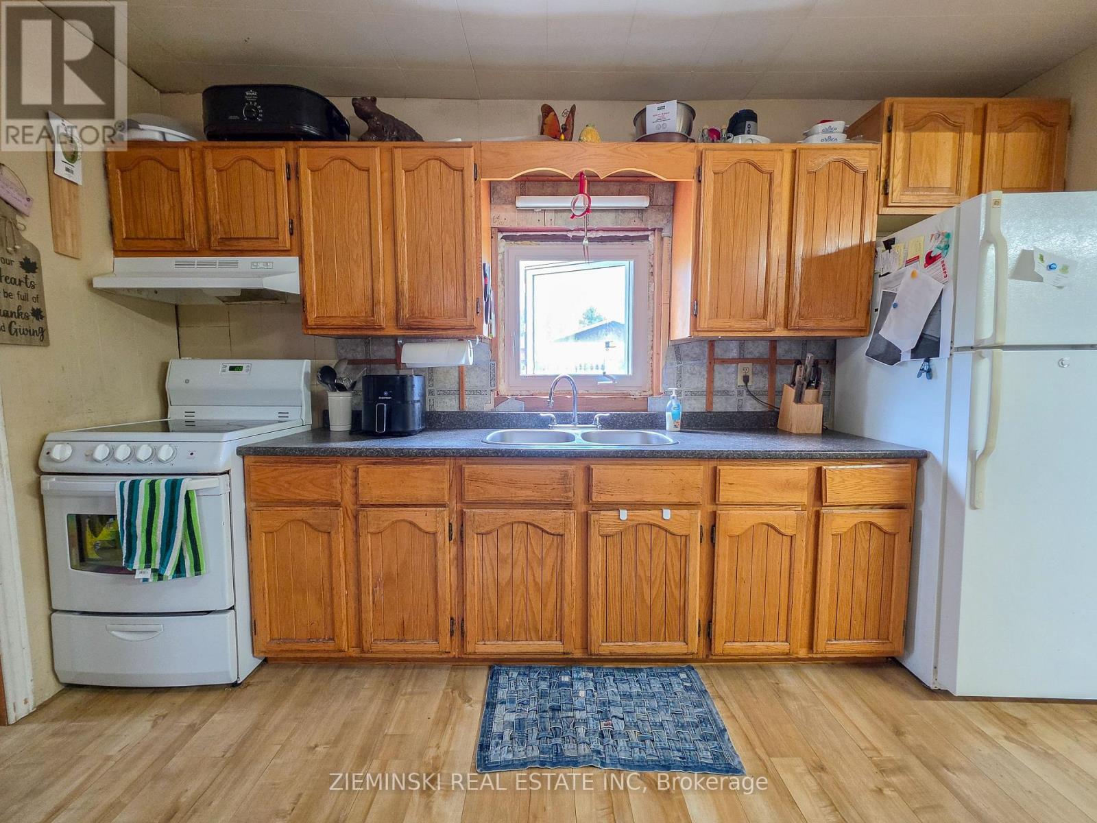 340 FERGUSON AVENUE - Image 8