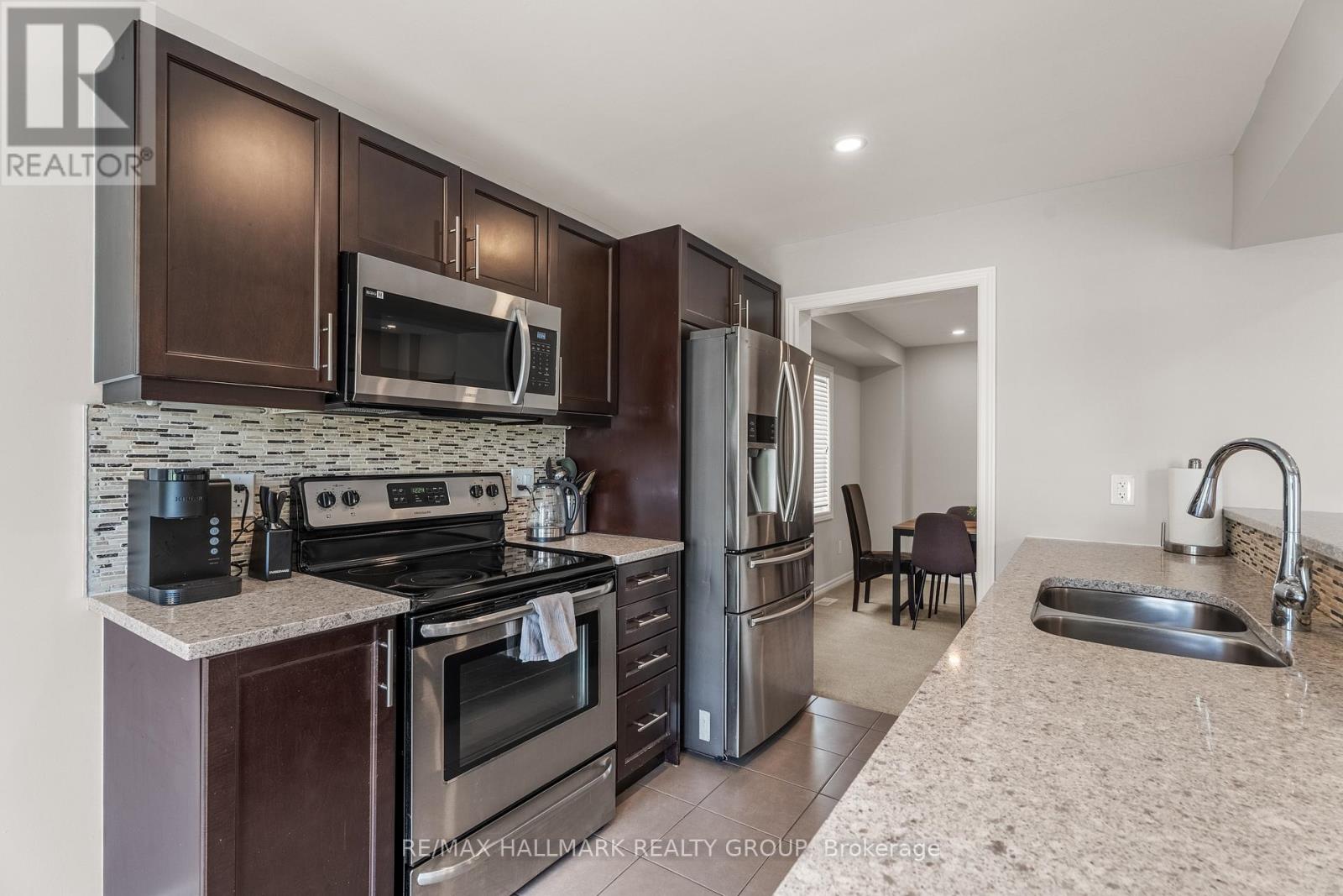 House for Rent in Ottawa – 404 ROSINGDALE STREET, Ottawa – By Peter Sagos - Image 18