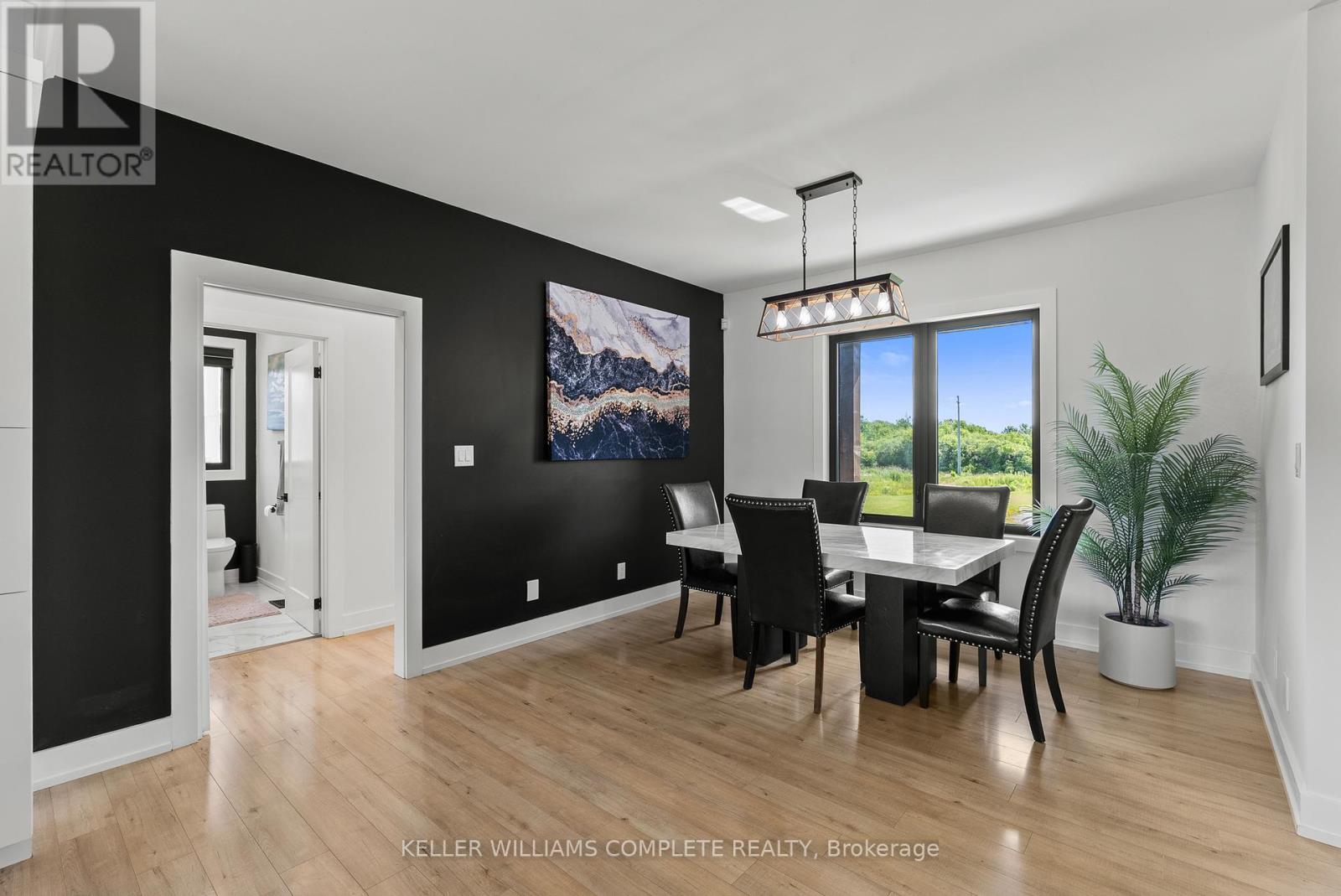 641 BURLEIGH ROAD N - 12