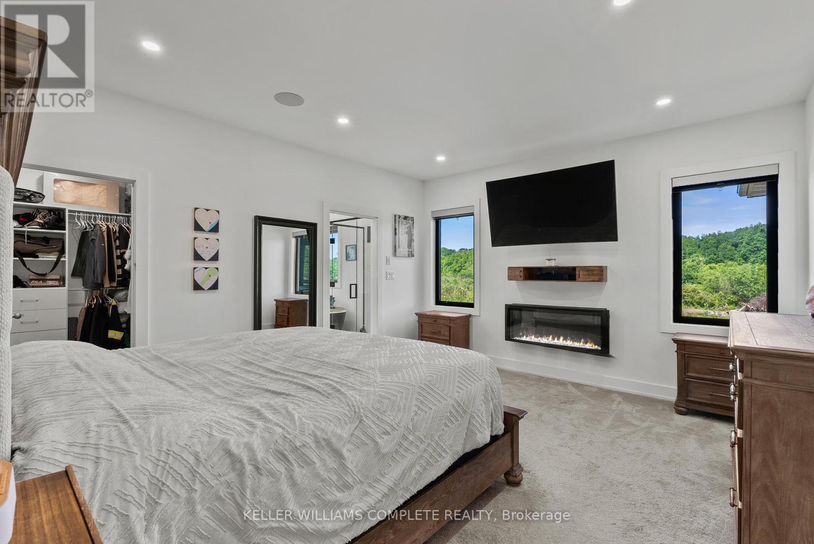 641 BURLEIGH ROAD N - 13