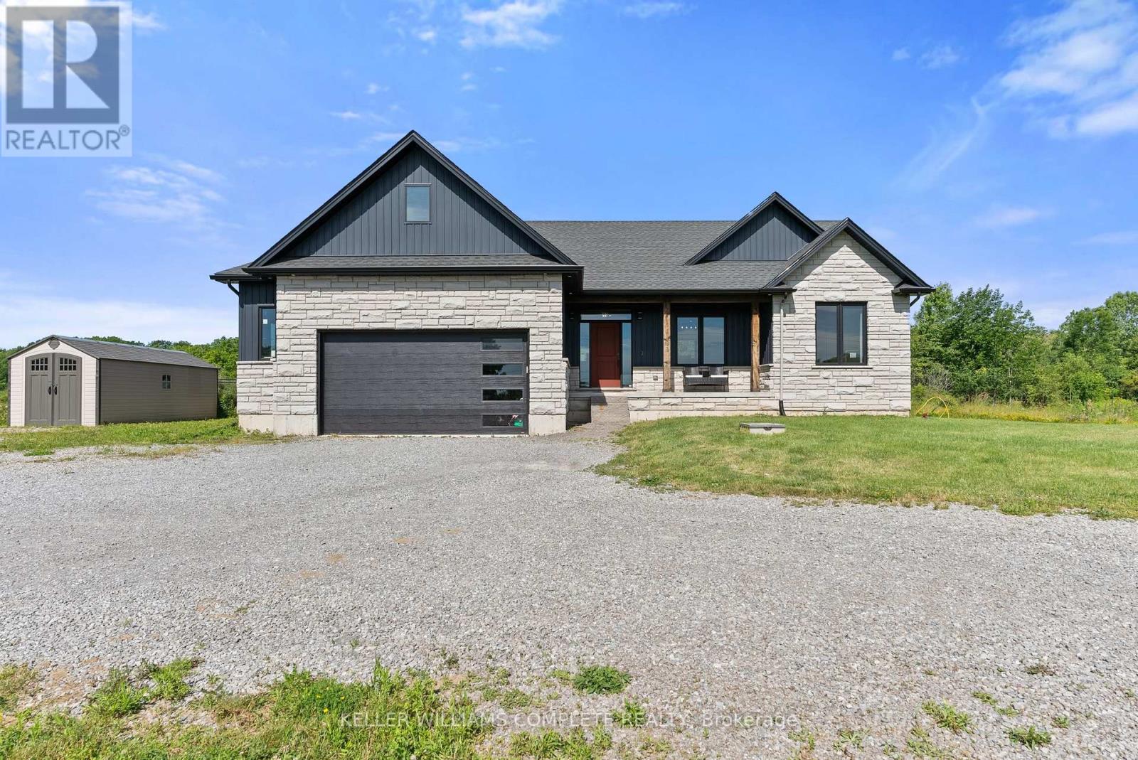 641 BURLEIGH ROAD N - 3