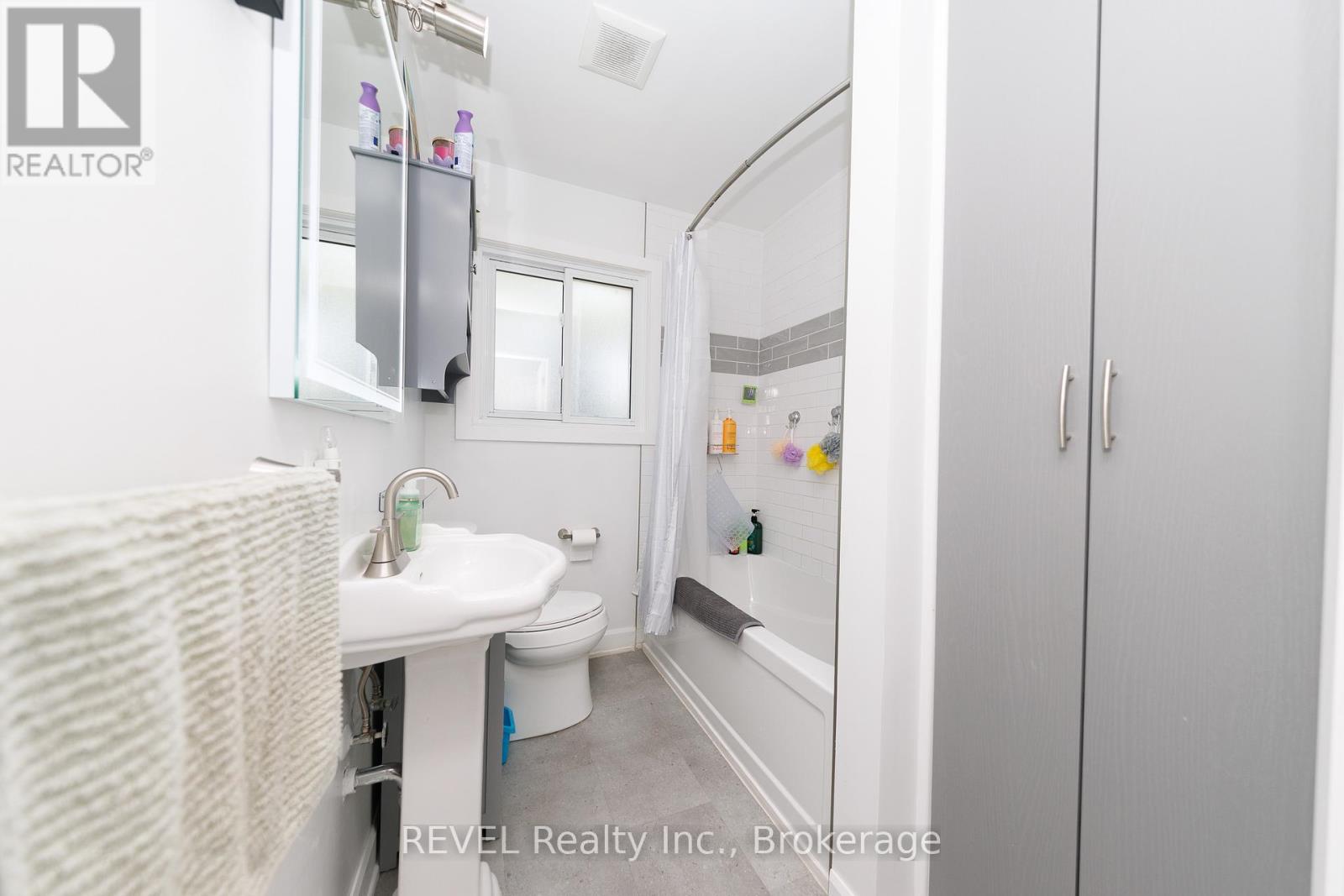 6945 DOUGLAS STREET - 12