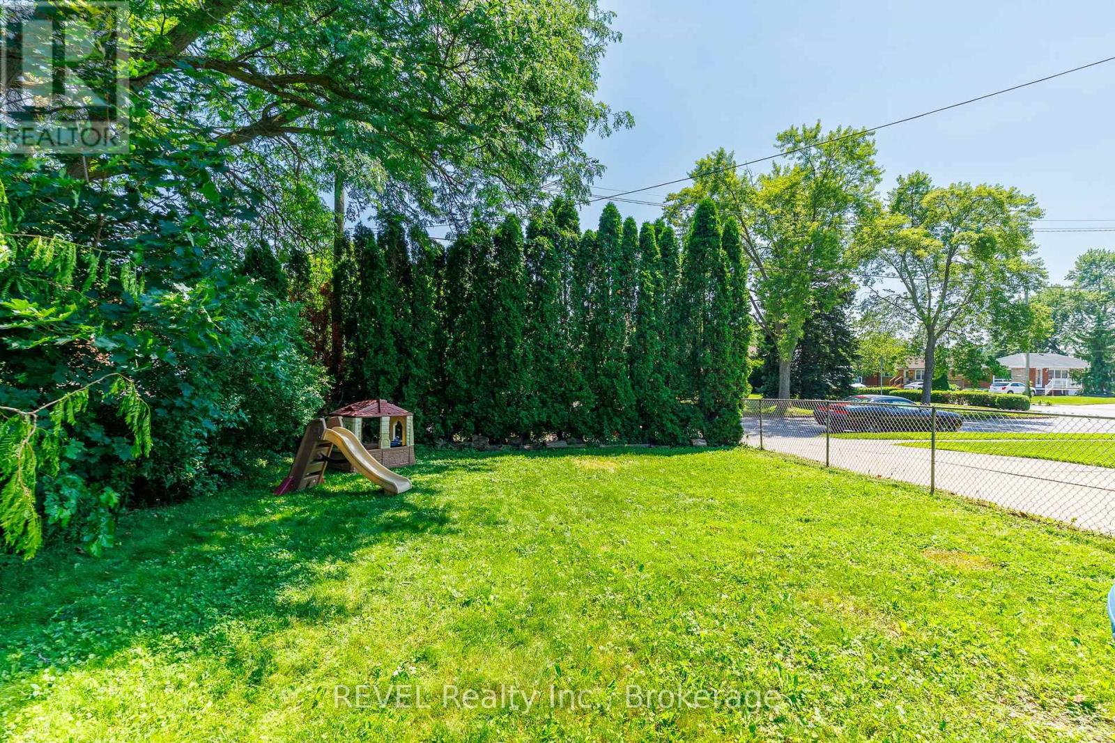 6945 DOUGLAS STREET - 26