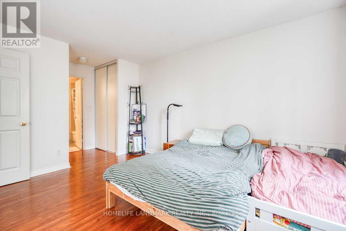 #302 260 DORIS AVENUE - 10