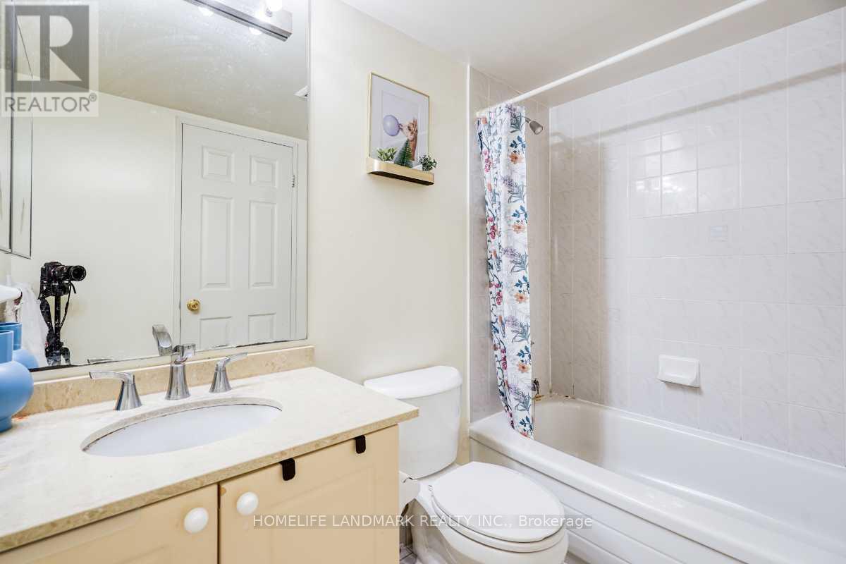 #302 260 DORIS AVENUE - 11