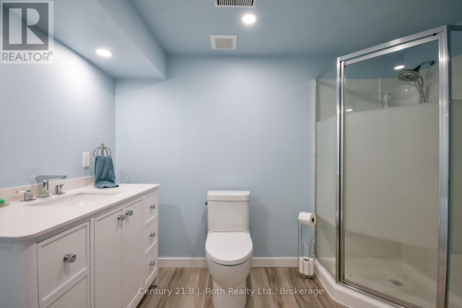 208 DIANA DRIVE - Image 10