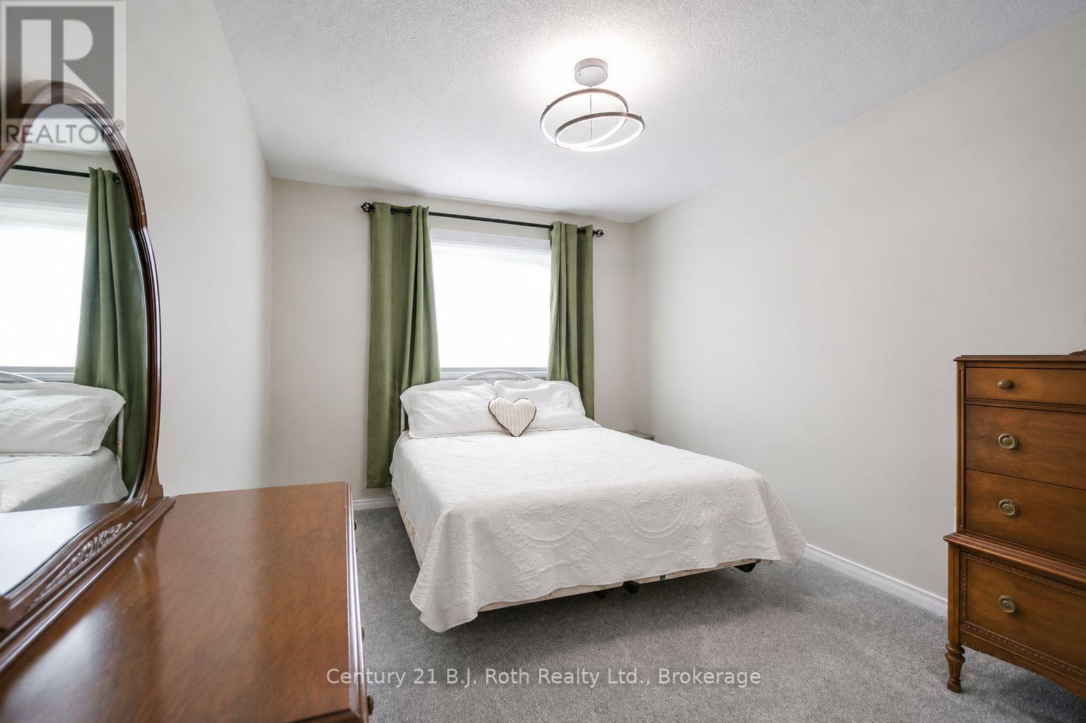 208 DIANA DRIVE - Image 11