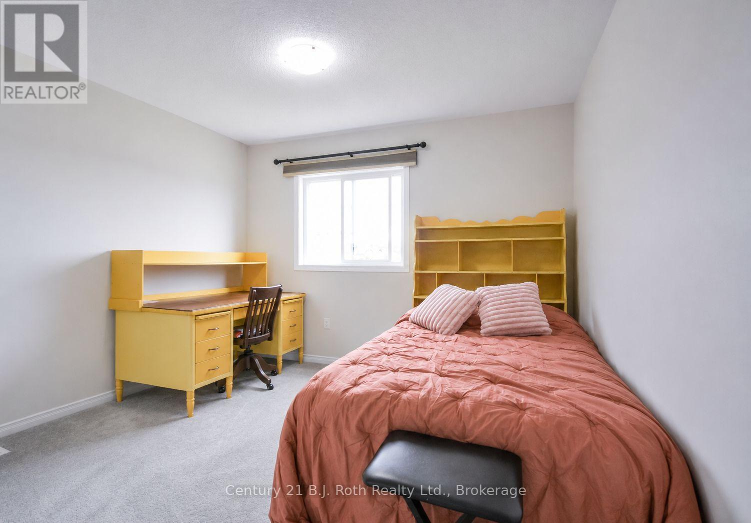 208 DIANA DRIVE - Image 12