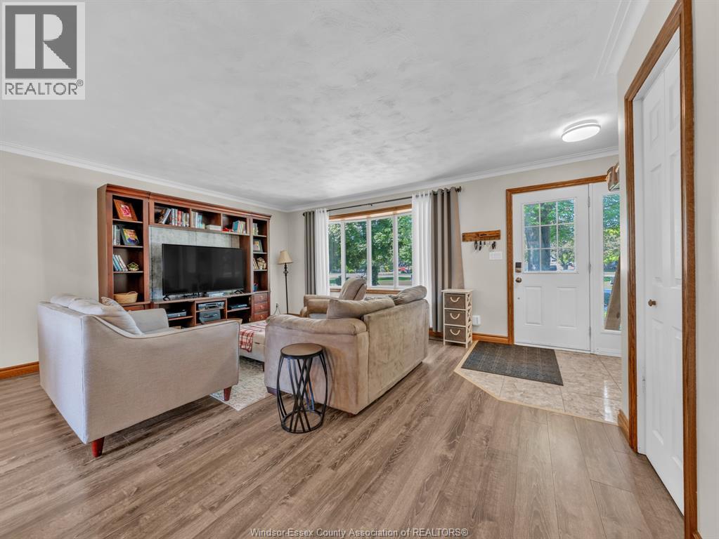 1828 Service ROAD - Image 4