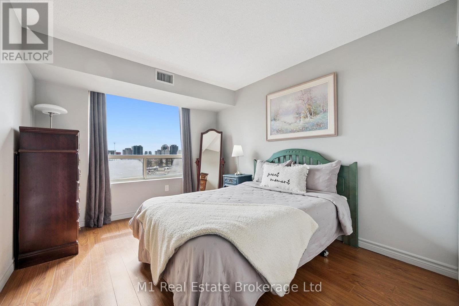 #PH2 55 BLUE SPRINGS DRIVE - 23