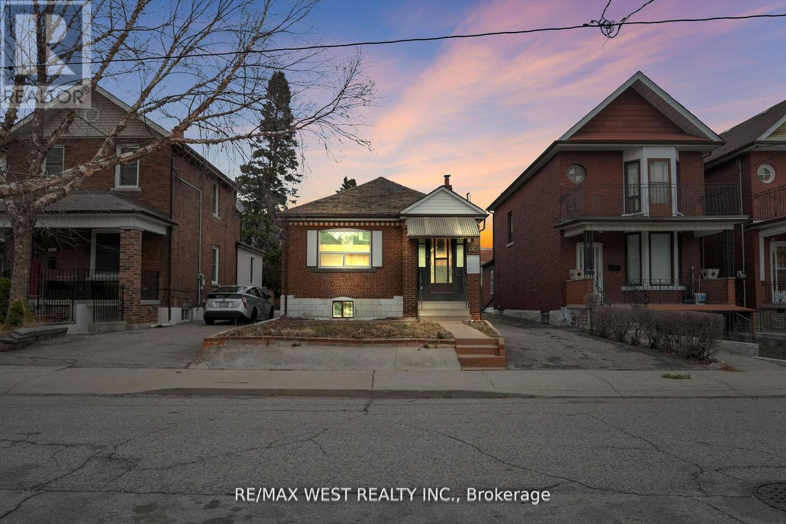 661 BERESFORD AVENUE - 1