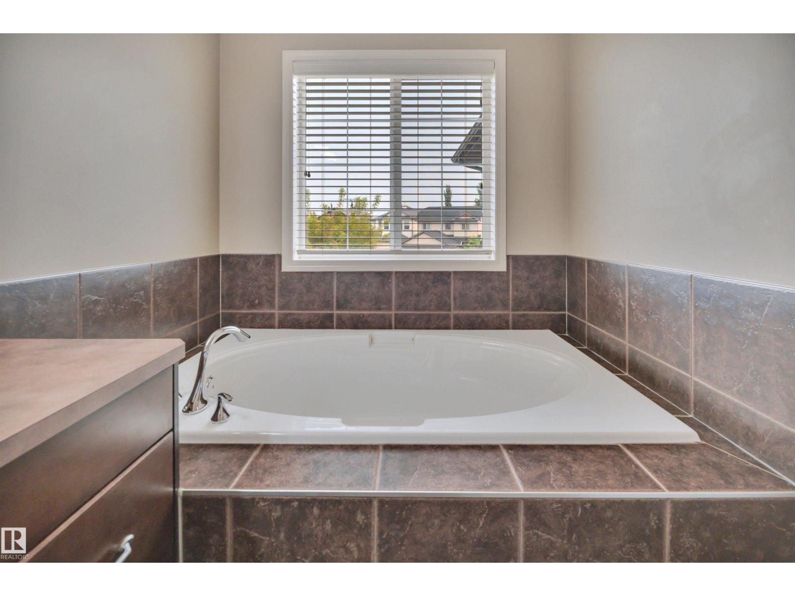 1302 MCALLISTER WY SW — photo 28