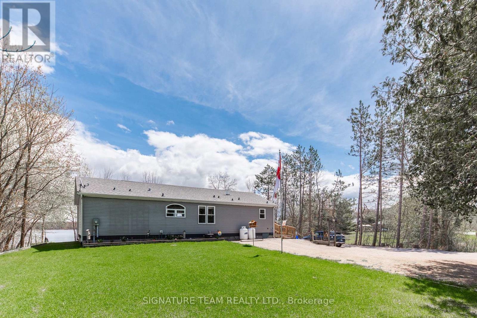 428 LACROIX BAY ROAD - 12